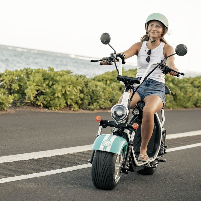 Island Cruz lifestyle image
